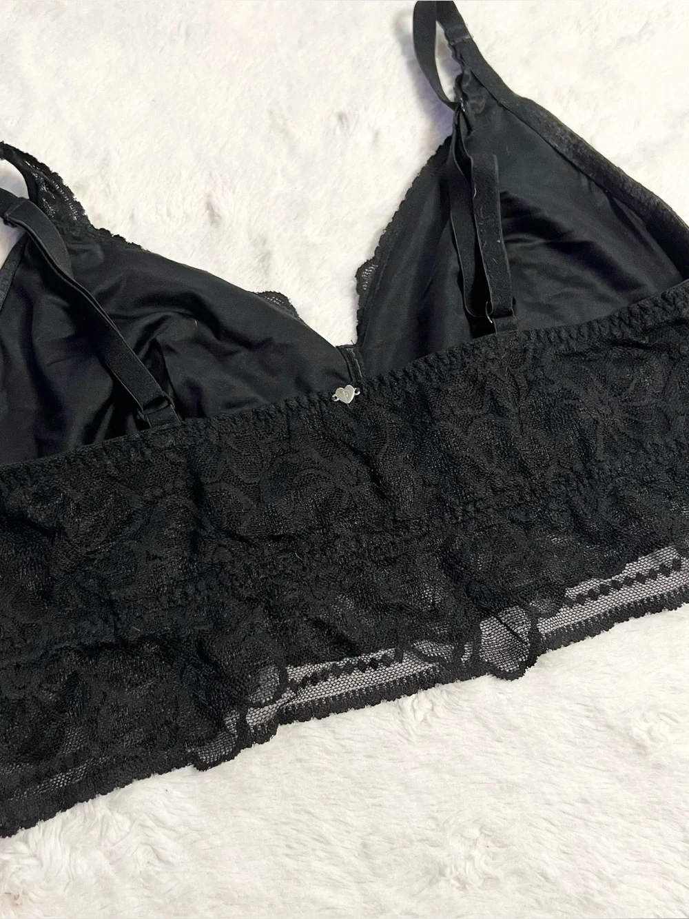 VS PINK Black Lace Bralette Size Large Wireless Comfortable